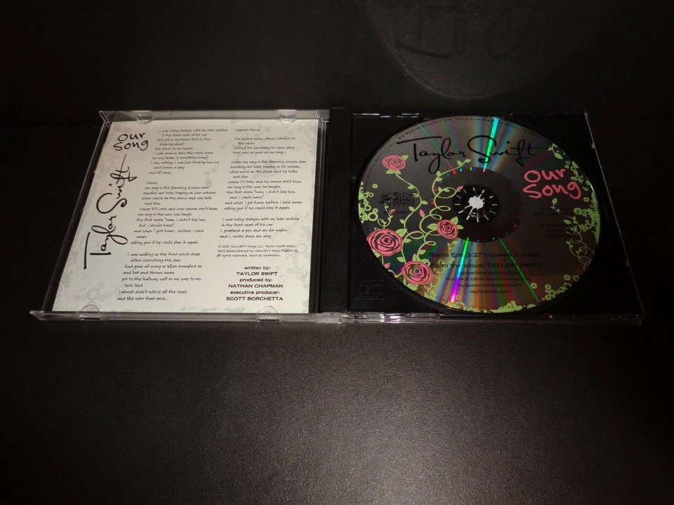 TAYLOR SWIFT Our Song Repeats 3X USDJ CD BigMachine Records 2007 BMRTS0103 Promo Foto 4 de 4