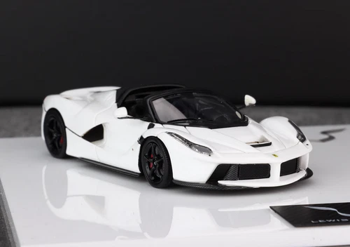 DMH 1:64 Resin car model Ferrari LaFerrari Volcano Red+Pearl White Set - Picture 9 of 11