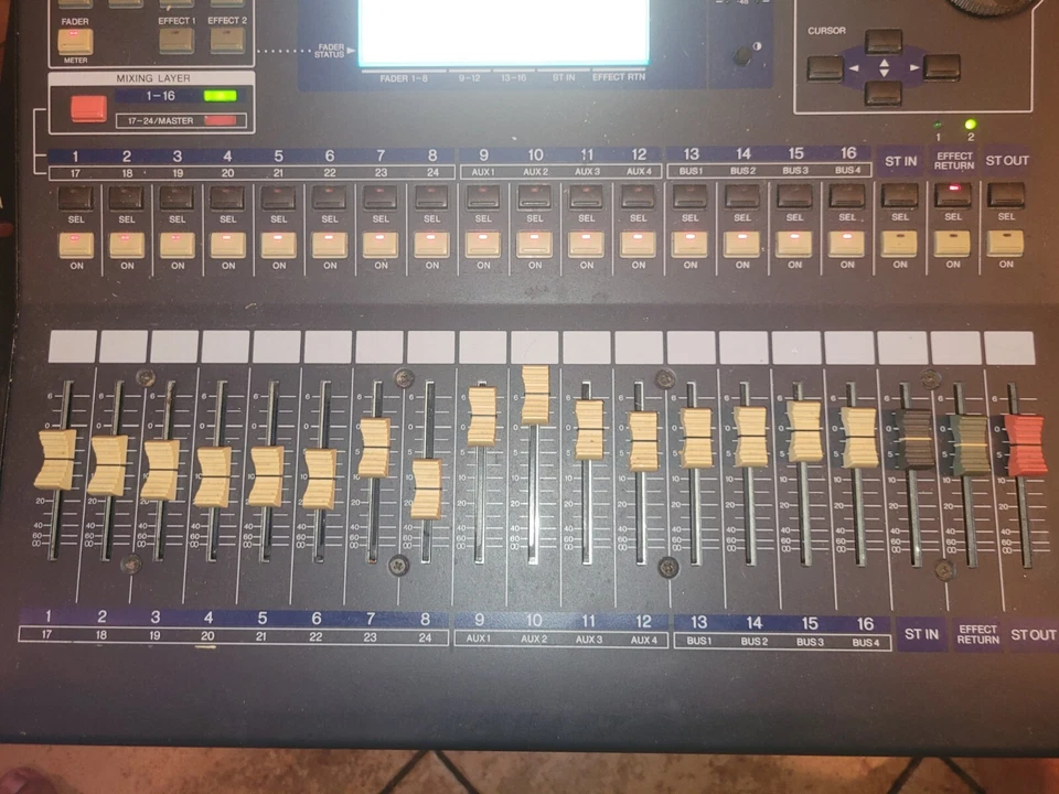 Yamaha O3D Digital 24 Channel Mixer Studio Console With CD8-AT ADAT - Image 4 of 4