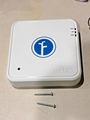 Rachio 8-Zone Smart Sprinkler Controller (1st Generation, 8ZULW)