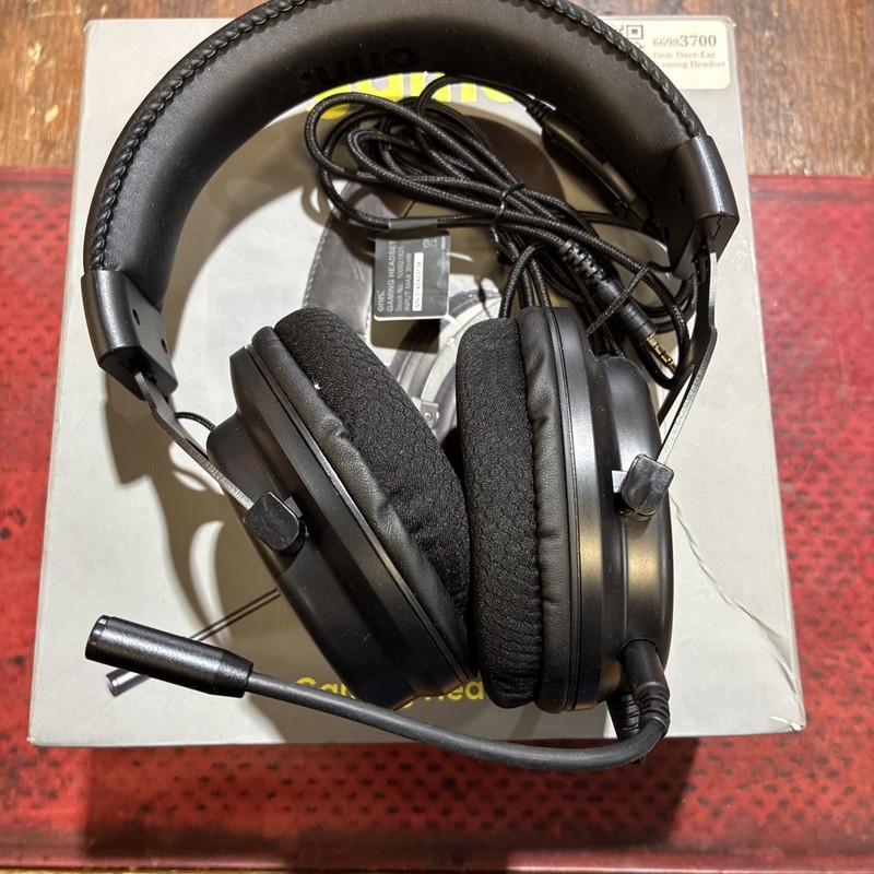Onn WIRED Gaming Headset with Detachable Boom Microphone