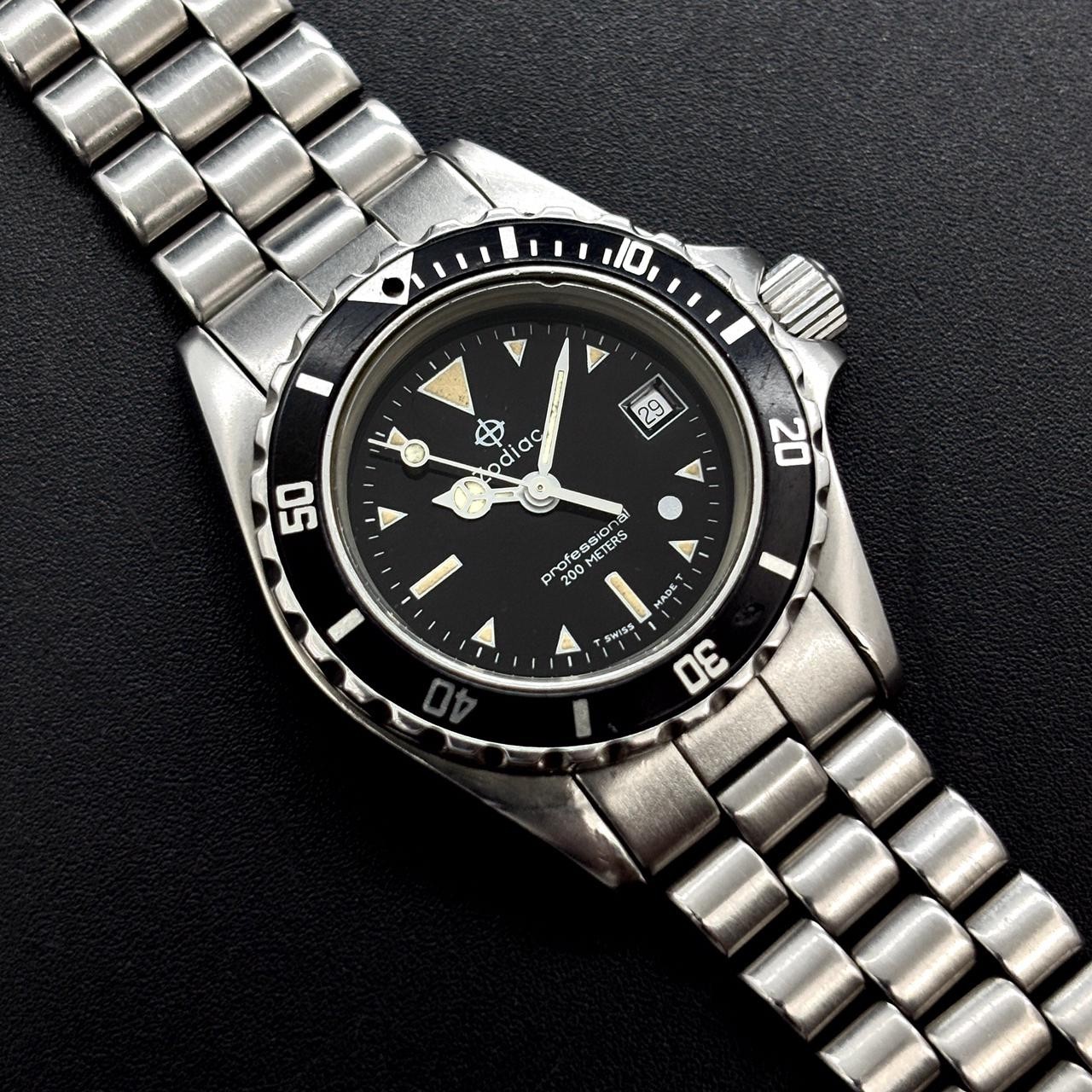 Vintage Zodiac Professional Silver Dot Divers 200 M Swiss Unisex Watch 209.21.05