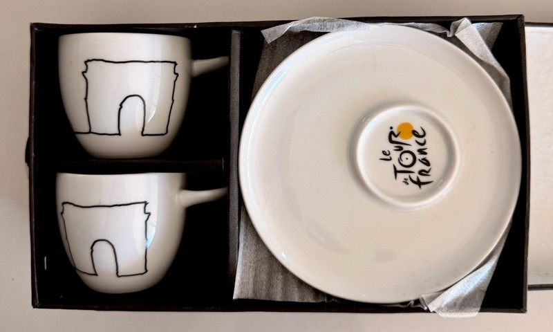 Le Tour de France Espresso Cup & Saucer Set 2 Cups Gift Box Official Cycling