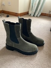 Marks & Spencer Olive Green Suede Chunky Sole Ankle Boots UK5.5. Good Condition 