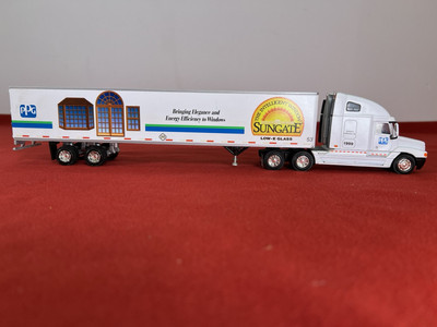 #ad #ad PEM Freightliner C 120 Tractor w PPG Sungate Trailer 1:64 Scale Vintage 1999 $50.00