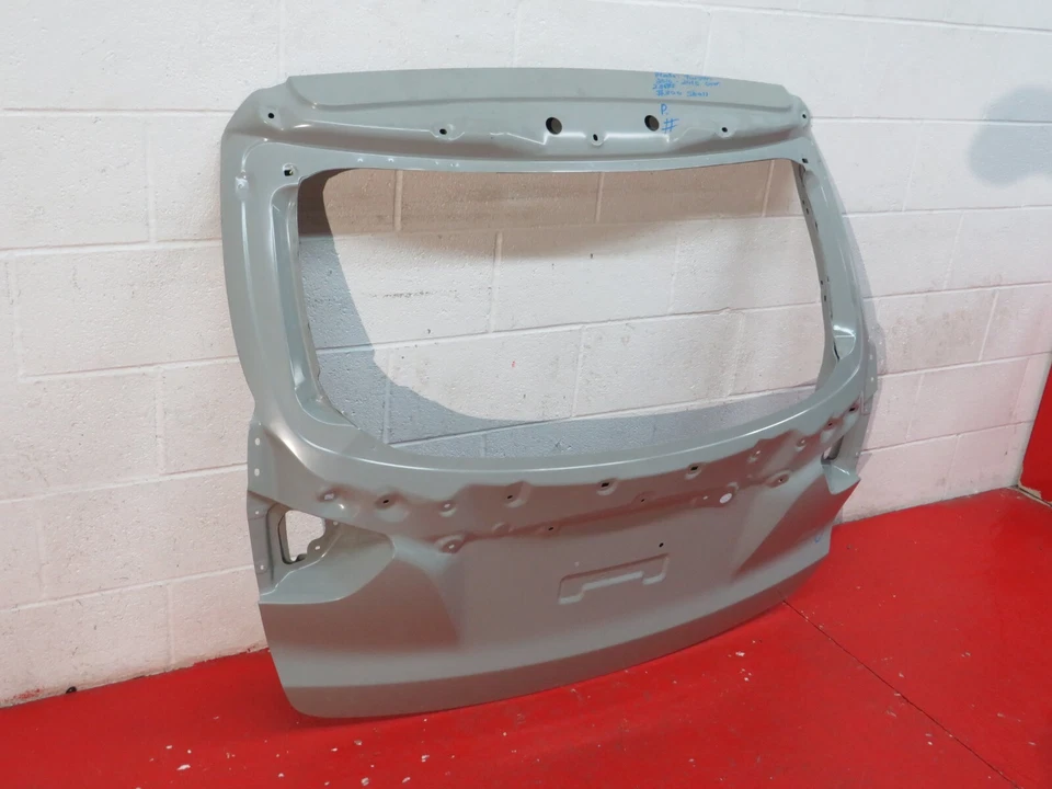 2010 2011 2012 2013 2014 2015 HYUNDAI TUCSON LIFTGATE SHELL OEM Foto 3 de 4