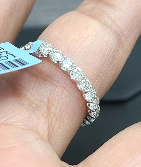 ¡Oferta! Anillo banda de eternidad de diamantes creado en laboratorio de 2,00 quilates enchapado en oro de 14 quilates Foto 4 de 4