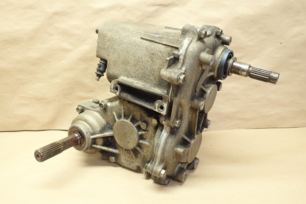 03 POLARIS SPORTSMAN 600 TRANSMISSION 240031 (FOR PARTS OR REBUILD