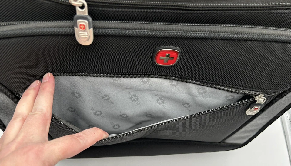 Swiss Gear Rolling Carry-On Bag Wheeled Laptop Briefcase Luggage Black EUC - Image 4 of 4