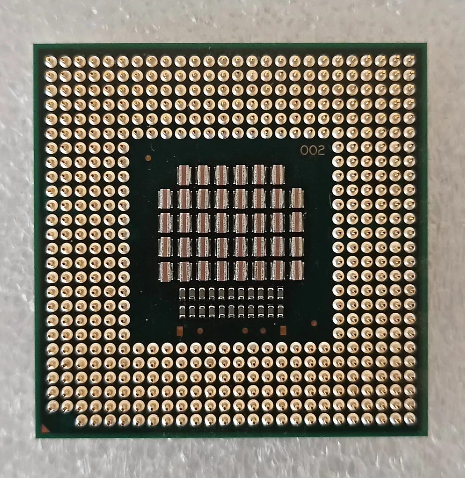 CPU Intel T7200 Core 2 Duo - 2.00/4M/667 2 GHz 4M Cache 667 MHz FSB processore - Immagine 2 di 2