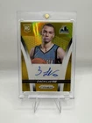 2014-15 Panini Prizm - Rookie Autographs Zach LaVine #16 Gold Prizm /10 (AU, RC)