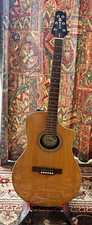 Line 6 Variax Acoustic 700 Electro-Acoustic 6-String Dreadnought Natural Bag