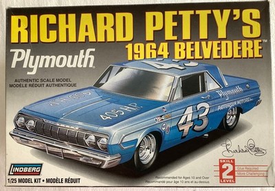  Lindberg 72164 1:25 1964 Plymouth Belvedere ''Richard Petty'' (GF510-22R16-A)