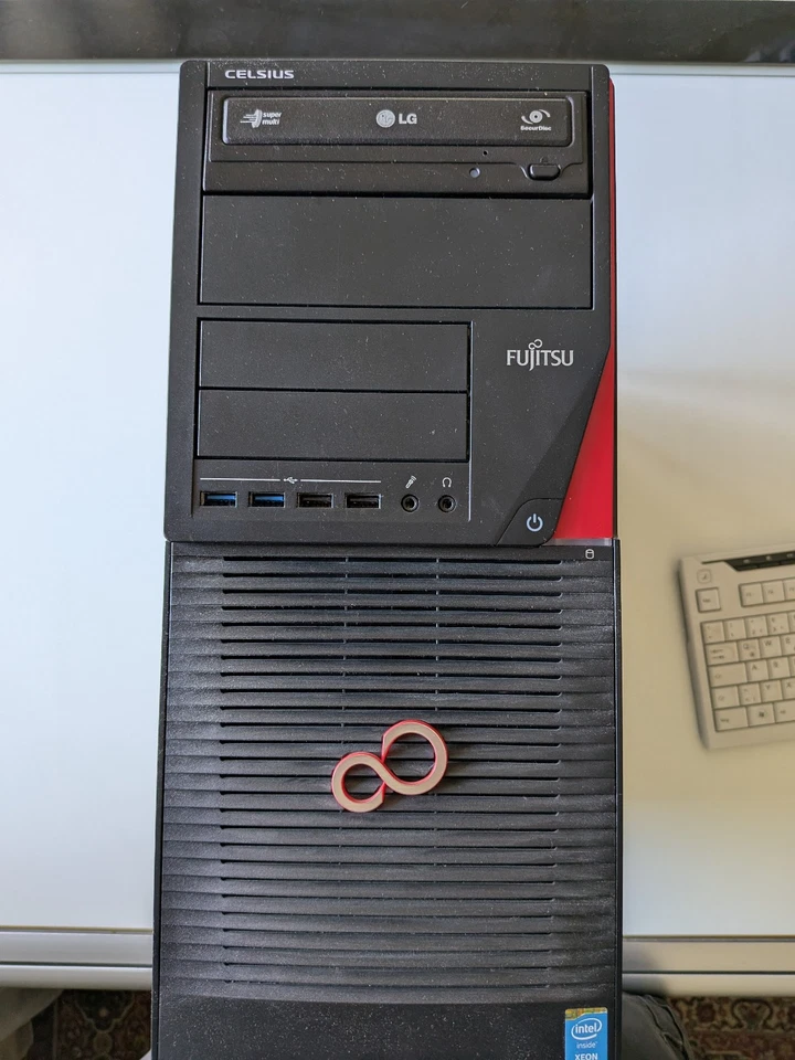 Fujitsu Celsius W530