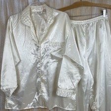 VTG Victoria's Secret Gold Label Cream Satin Pajama Set Polyester/Cotton Size S