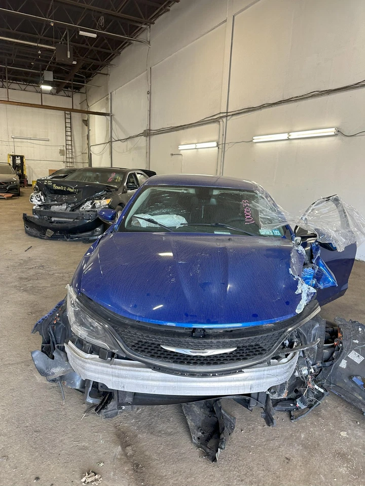 Used Right Quarter Glass fits: 2015 Chrysler 200 Sdn chrome trim Right Grade A - Image 3 of 4