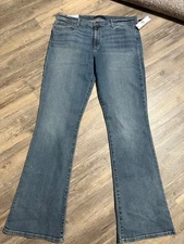 NWT Joe’s Jeans Frankie Boardwalk Bootcut Mid Rise Denim Size 34 $198