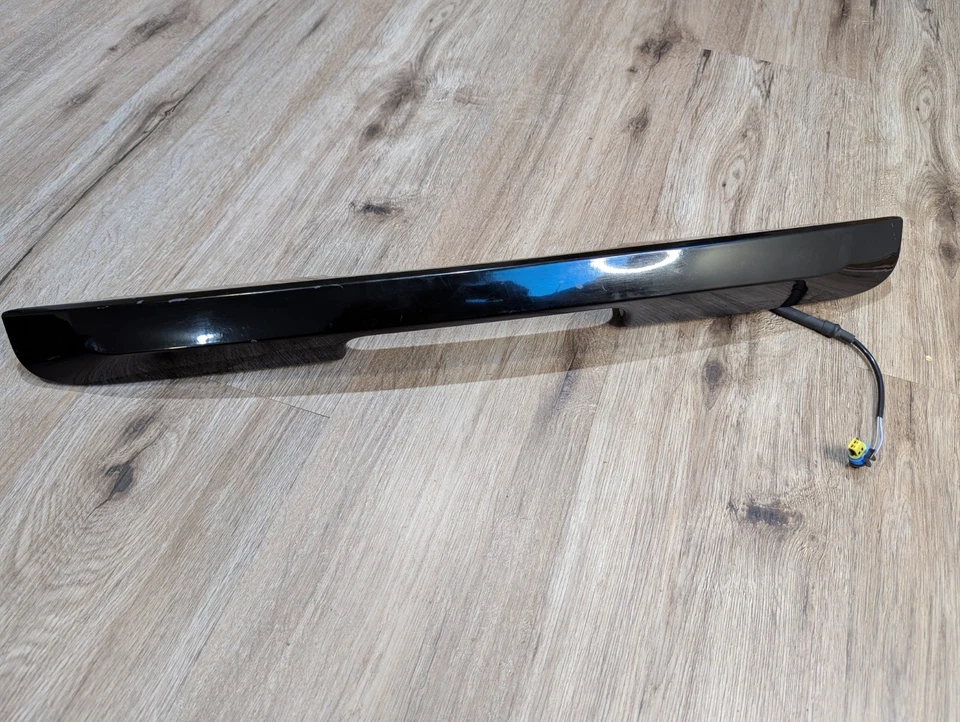 Puerta levadiza puerta trasera manija escotilla puerta trasera OEM Cadillac Chevrolet GMC 2007-2014 Foto 2 de 4