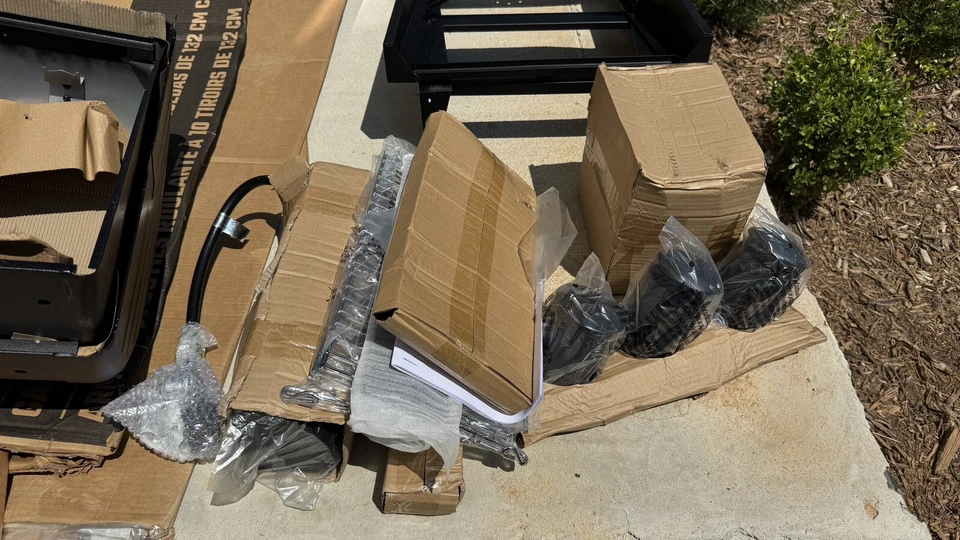 Parrilla de gas y carbón de 3 quemadores Char-Griller - negra Foto 3 de 4