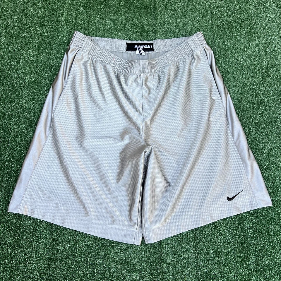 VTG Nike Shorts Mens XL/ 2XL Blue Green Gray Black Mixed Lot Basketball 90s Y2K - Image 2 of 4