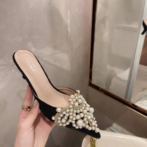 Damen-Pantoletten spitz zulaufend Perlen Kätzchen mittelhohe Absätze Slipper modische elegante Schuhe Pumps - Bild 11 von 13