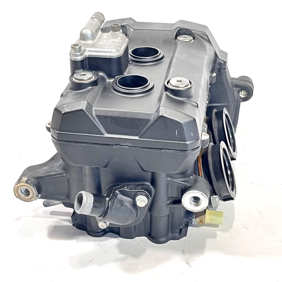 Yamaha YZF-R3 2015 a 2024 culata completa, P/N 2MS-E1102-11-00 Foto 4 de 4