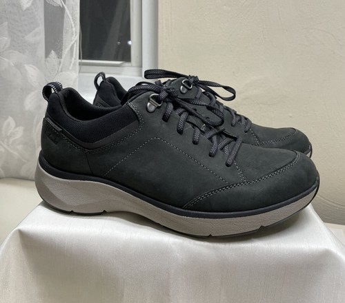 clarks wavewalk trainers