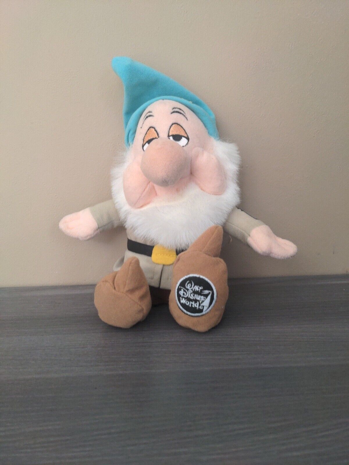 Walt Disney World Snow White SLEEPY DWARF 10" Bean Bag Stuffed Toy  With Tag 