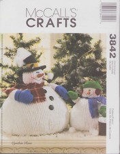Snowman Couple Winter Dolls Stars Hats Scarves Wool Felt McCalls 3842