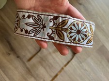Unique vintage-style strap for cameras