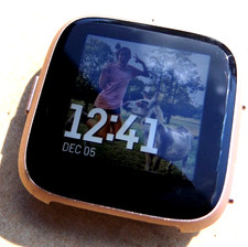 Fitbit Smart Watch Black NO CHARGER WORKS GREAT CROSS TRAINING