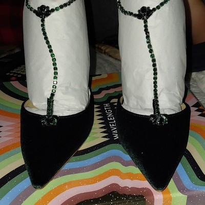 Badgley Mischka Velvet Rhinestone Ankle Strap Pumps Green Pointed Toe Sz 5