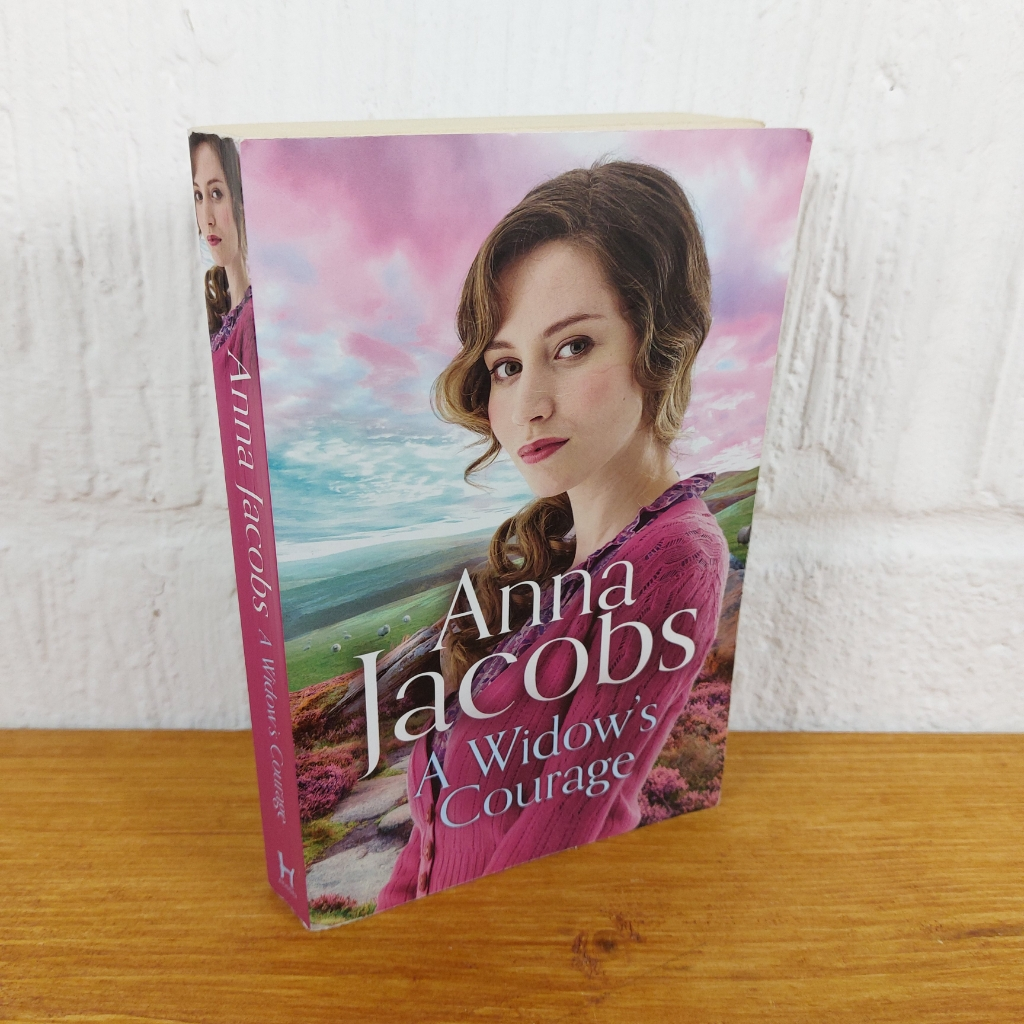 A Widow's Courage: Birch End Series 2 by Anna Jacobs (Paperback, 2020)