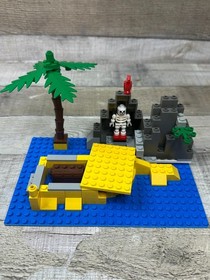 LEGO Pirates: Rocky Reef (6254) - 100% Complete w/ Instructions Vintage 1995