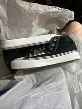 ZGR Womens Canvas Sneakers High Top Lace ups Casual Walking Shoes Black Size 9