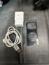 Apple iPod Nano 1st Gen A1137 2GB Black LCD Screen 2.0 USB MP3 Media Player