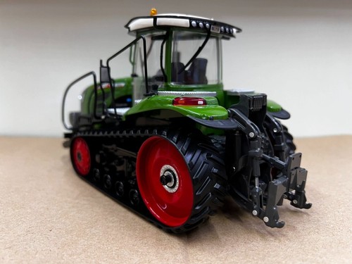 USK 1/32 Scale FENDT 1165 MT Crawler Tractor Diecast Model Toy LED Lights - Picture 3 of 11
