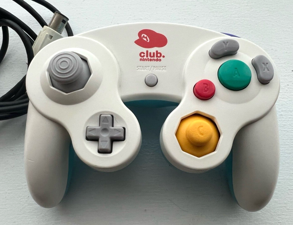 Nintendo GameCube Controller - Club Nintendo Mario White