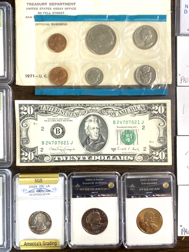 35PCS mixed lot DIAMOND & LOTS OF SILVER, Siv Proof, Off-Center, Bicentennial NR - Picture 7 of 8