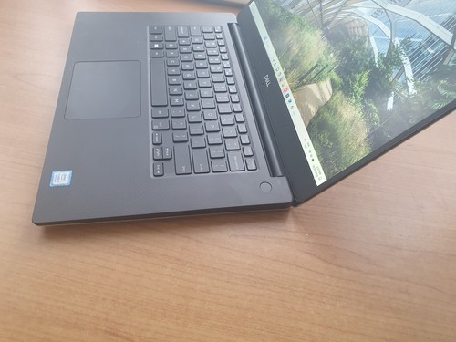 Dell Precision 5520 Intel core 16GB 256GB SSD Quadro GPU - Picture 4 of 8