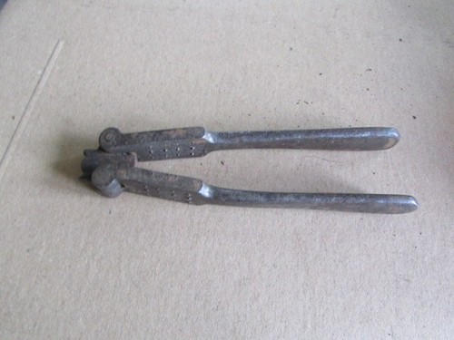 17th Century Nut Cracker - Picture 2 of 3
