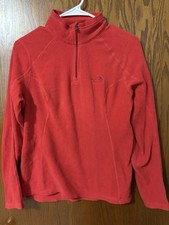    The North Face Women's Glacier 1/4-Zip Fleece pullover