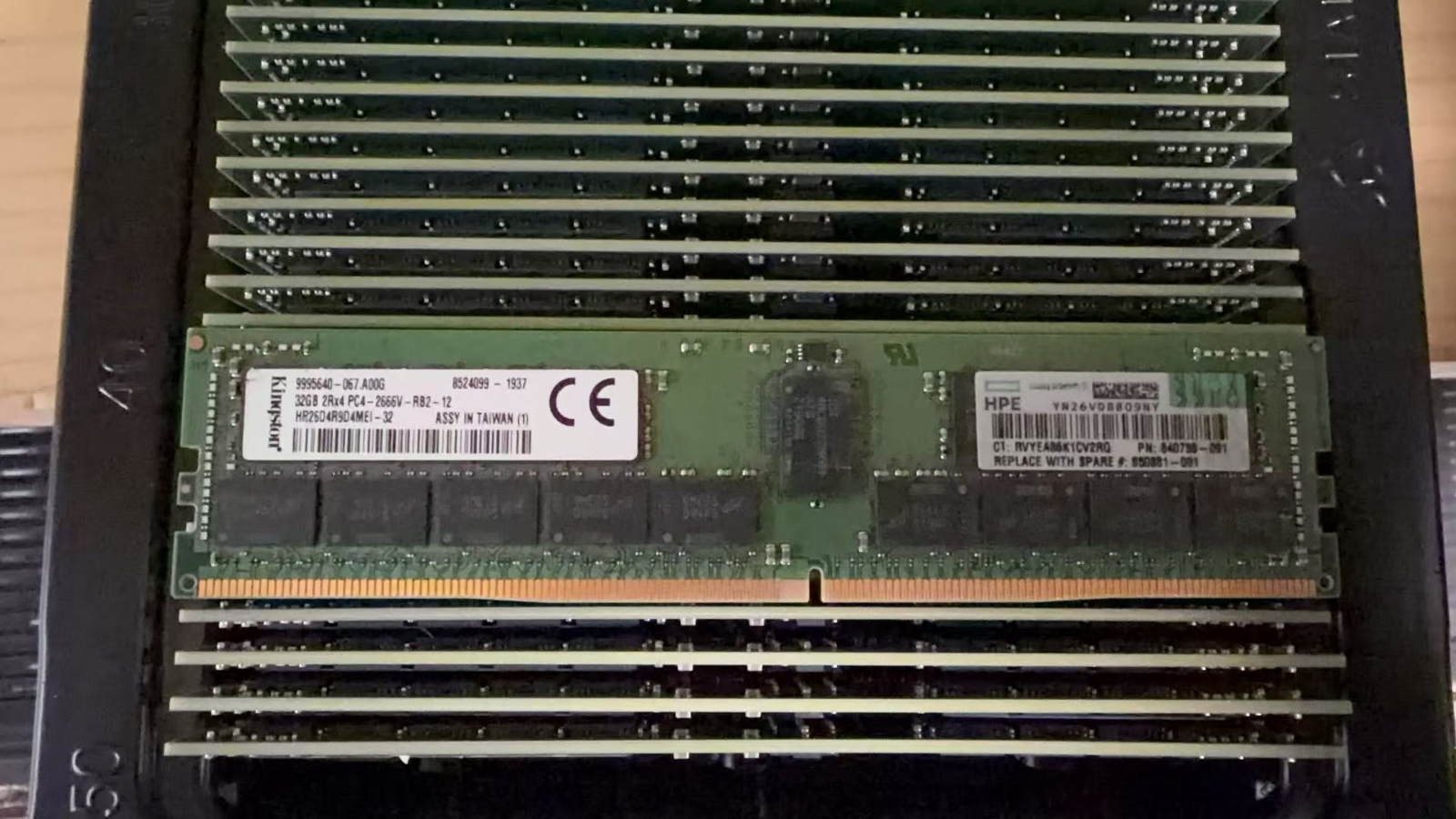 815100-B21 840758-091 850881-001 HP 32GB 2RX4 PC4-2666V Server Memory ...