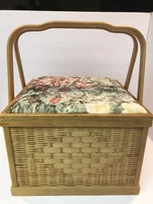 Vtg Jumbo Nantucket Style, Wooden Wicker Sewing Basket, Handles And Tray, Floral