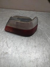 Feu arrière Peugeot 605