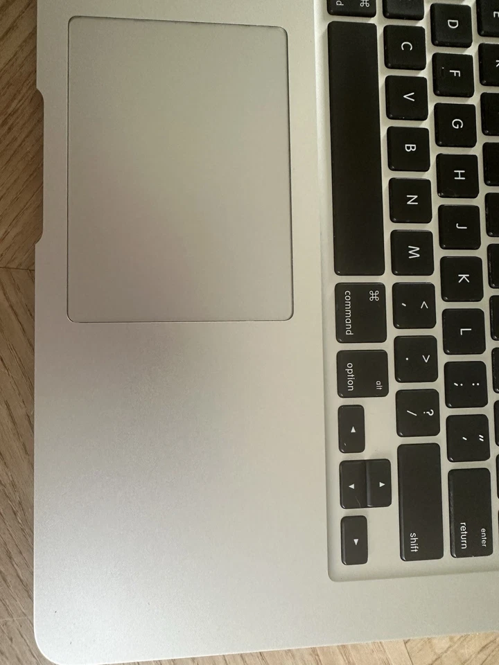 Apple MacBook Air 13" 2017 · i5 · 8GB · 1TB, photo 3 of 5