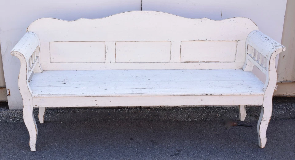 Banco o asentamiento pintado de pino y roble Foto 2 de 4