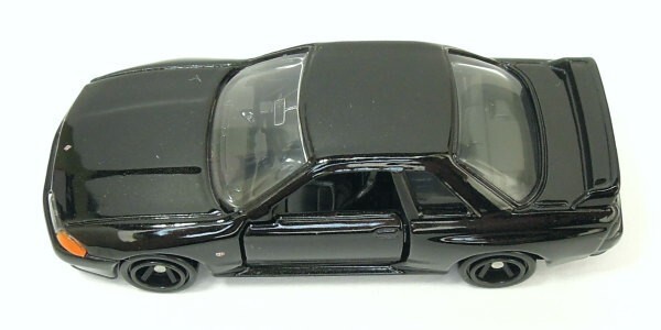 TOMICA #48 NISSAN SKYLINE GT-R (BNR32) 1/59 SCALE Takara Tomy NEW