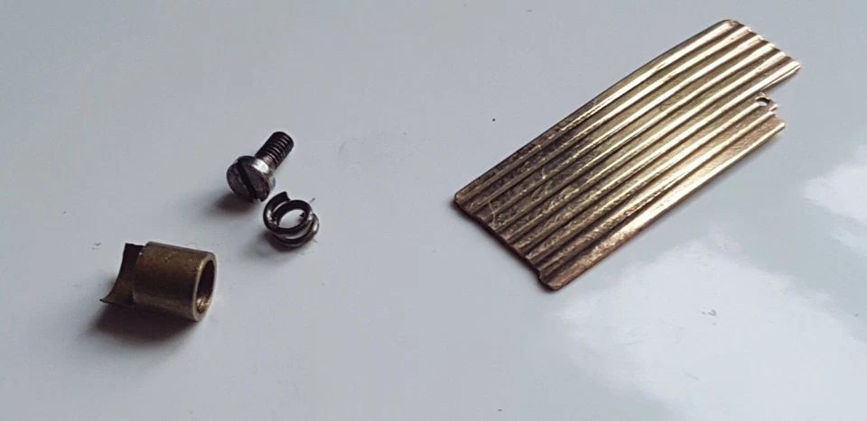 S T DuPont Lighter Parts Gold Under Lid Plate set to Fit D57 Model Very Good - Immagine 4 di 4