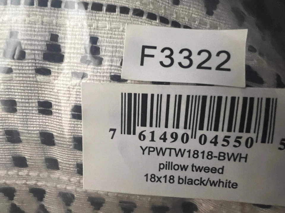 Almohada decorativa Ann Gish Tweed 18x18 negra blanca nueva con etiquetas - ¡INCLUYE INSERTO! Foto 3 de 3